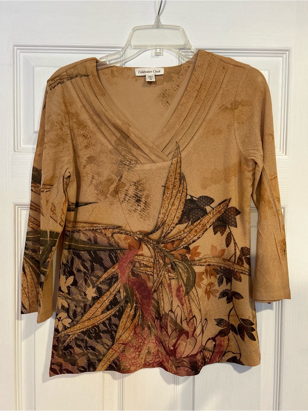 Coldwater Creek Tan V-Neck Floral Blouse 3/4 Sleeve